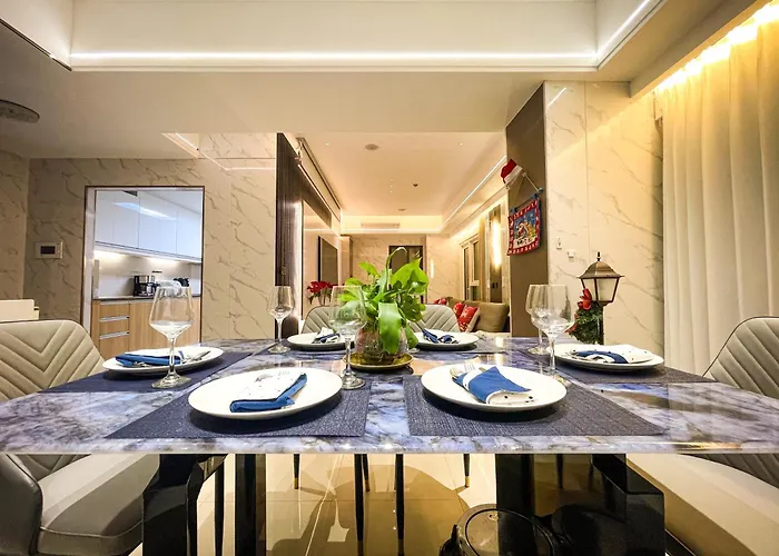 Modern Luxury 4br Bay Beside Okada *