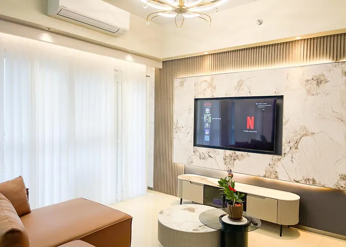 Modern Luxury 4br Bay Beside Okada
